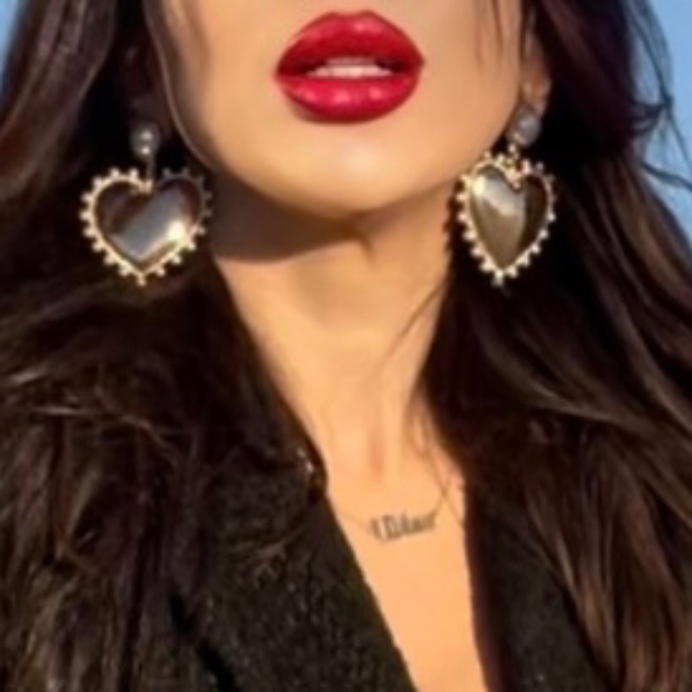 BAUBLE-BAR GOLD EARRINGS, HEART-SHAPE  with small pearls